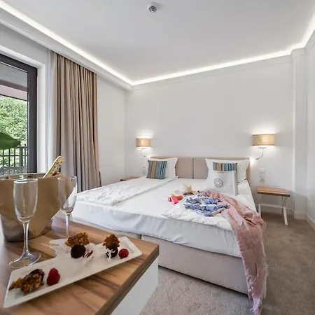 Θέρετρο Hvd Nympha (adults Only)