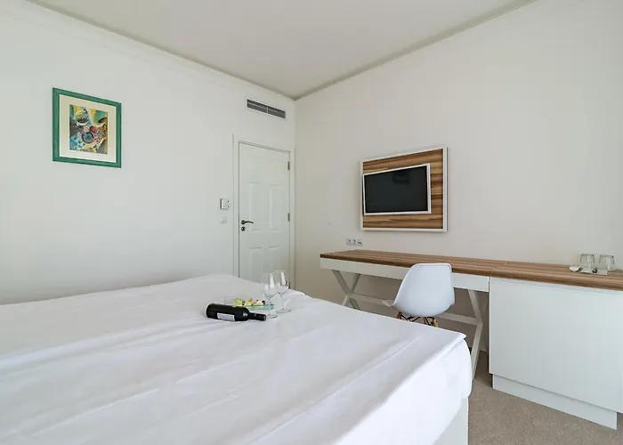 Hvd Nympha (adults Only) Semesteranläggning (resort) 4*